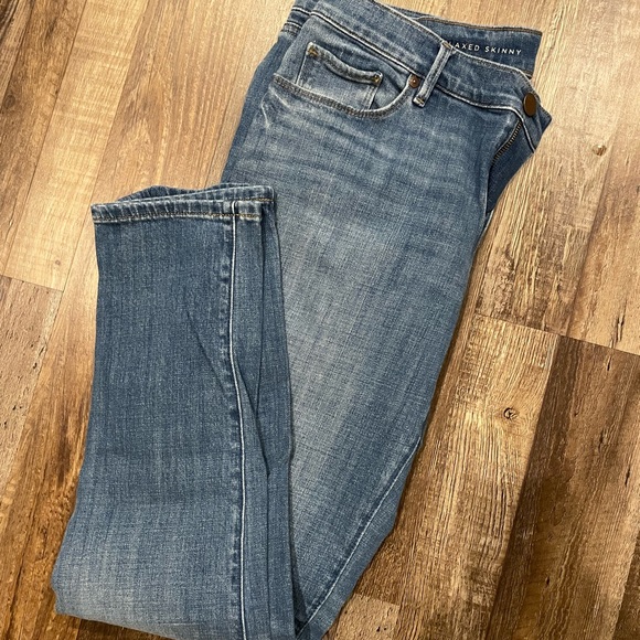 Light jeans. - Picture 2 of 2